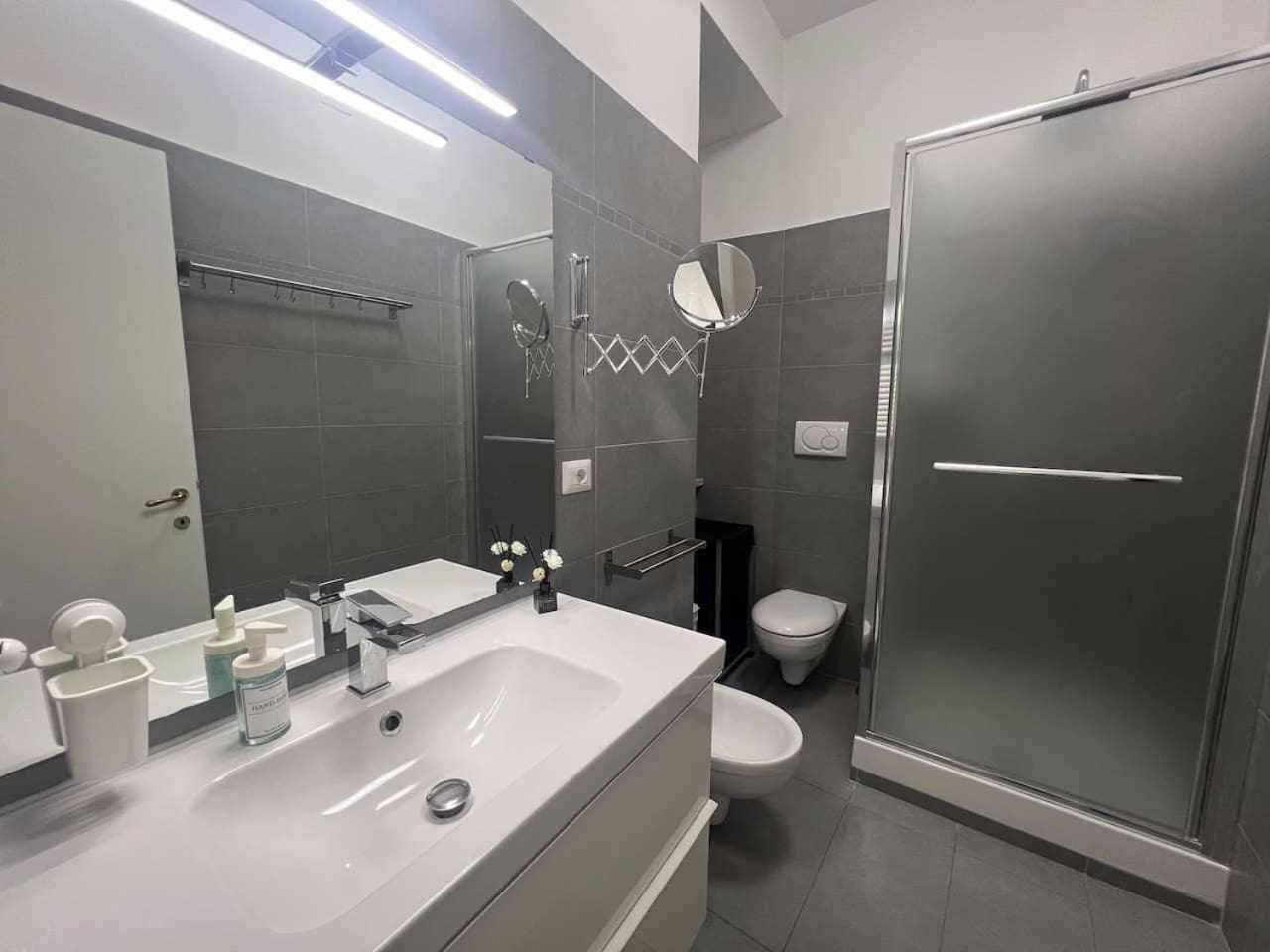 Modern Apartment In Monteverde Rome Buitenkant foto